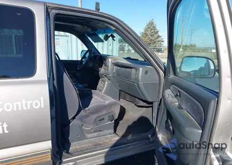 2001 Chevrolet Silverado 2500Hd Ls from USA, damaged, VIN 1GCHK29G61E281556